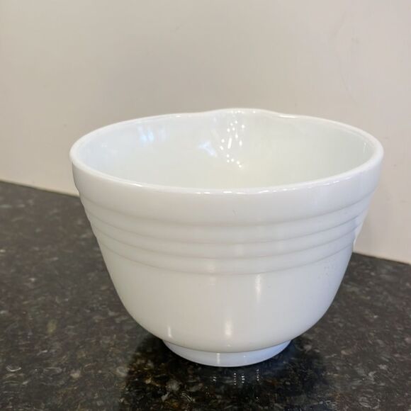 Pyrex Hamilton Beach Stand Mixer Bowl with Spout - Picture 4 of 6
